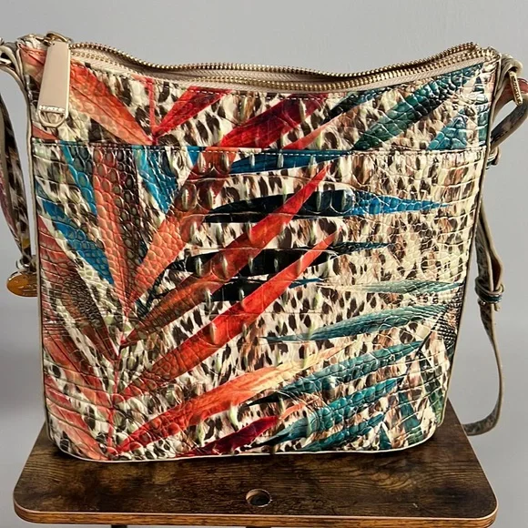 Brahmin tropical leaves - Picture 7 of 11